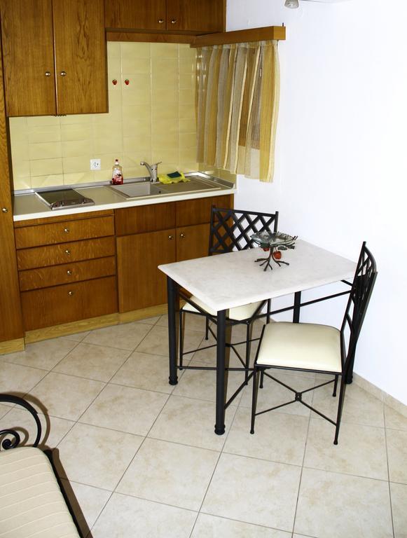 Apartament Alisachni Livadi  Zewnętrze zdjęcie